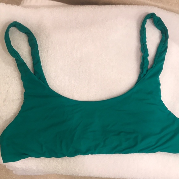 Island Glow Kiwi set scoop top & thong bottom - Picture 4 of 5